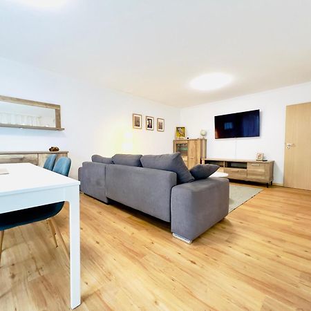 Modern Und Lichtdurchflutet - Ferienwohnung Mit Terrasse Fachbach Екстер'єр фото