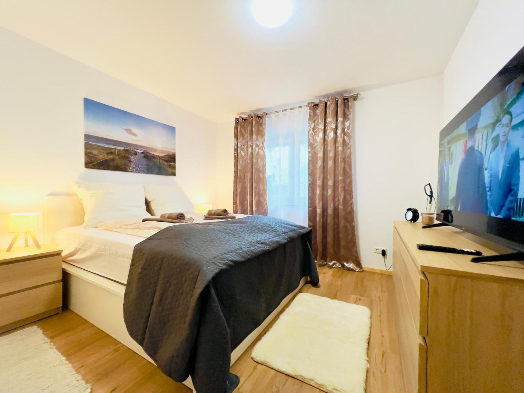 Modern Und Lichtdurchflutet - Ferienwohnung Mit Terrasse Fachbach Екстер'єр фото