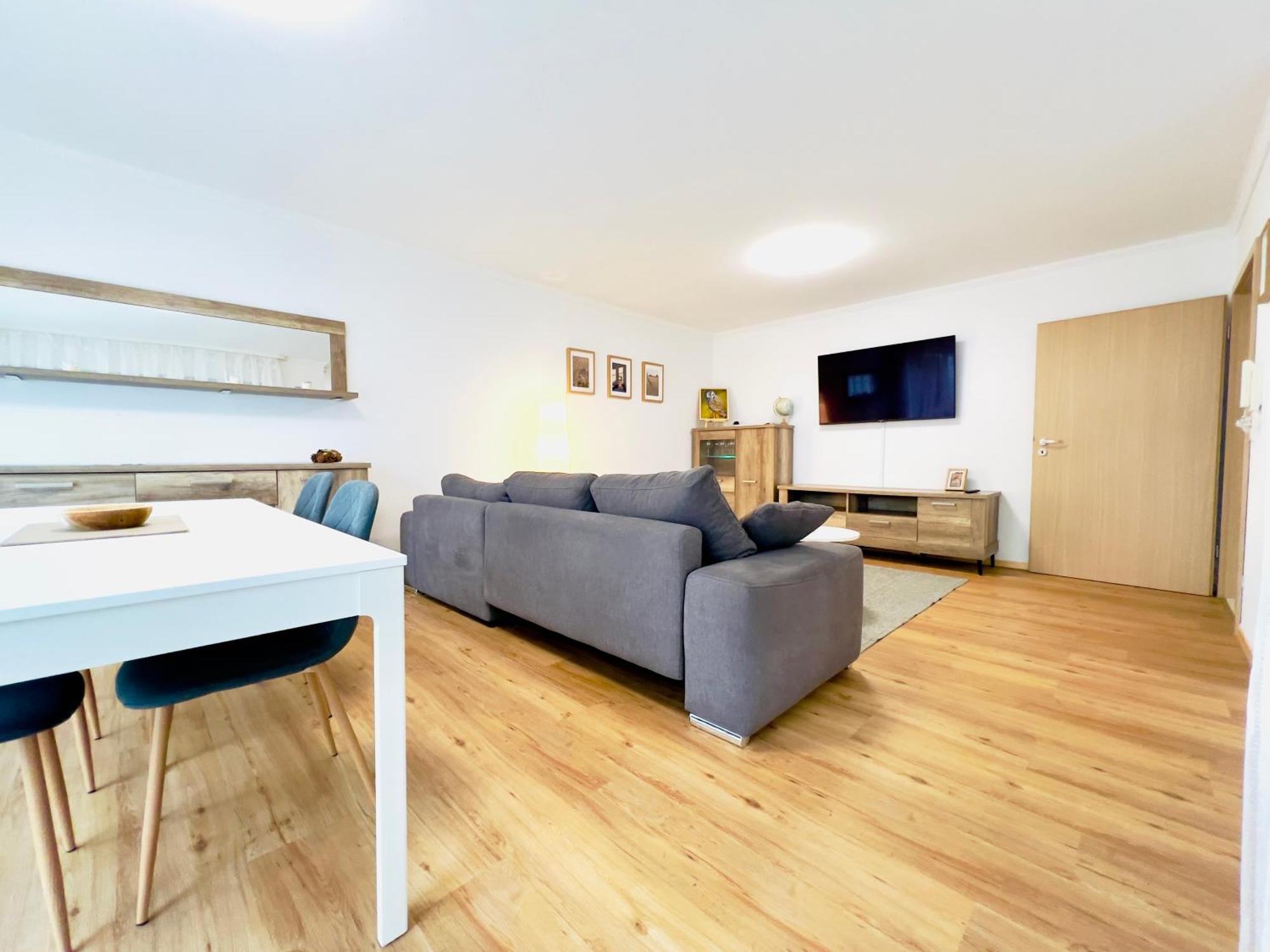 Modern Und Lichtdurchflutet - Ferienwohnung Mit Terrasse Fachbach Екстер'єр фото